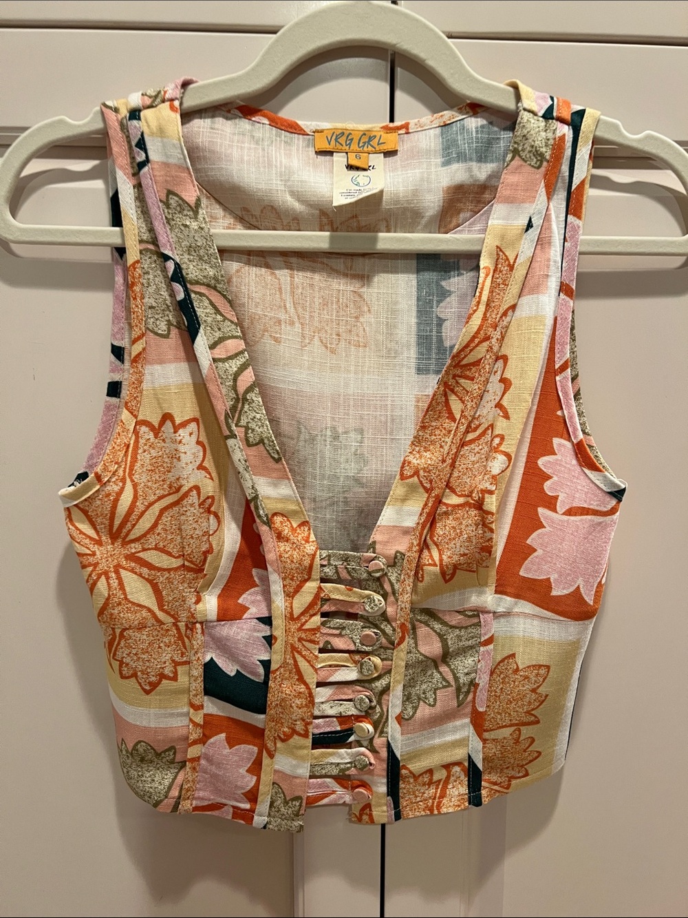 Floral Button-Front Crop Top in Orange & Pink cropped vest 🥰 xxs